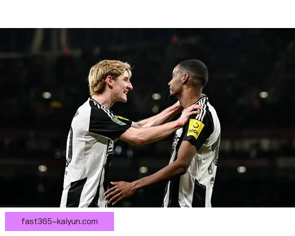 伊萨克速度分析显示其在对抗中表现稳健，近期状态持续提升。