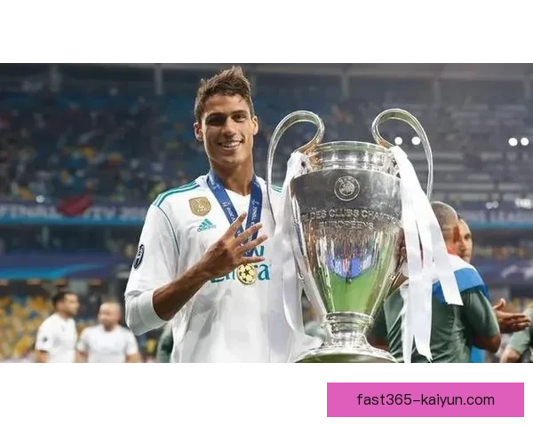 西甲欧冠卫冕冠军表现稳健，状态回暖引发关注